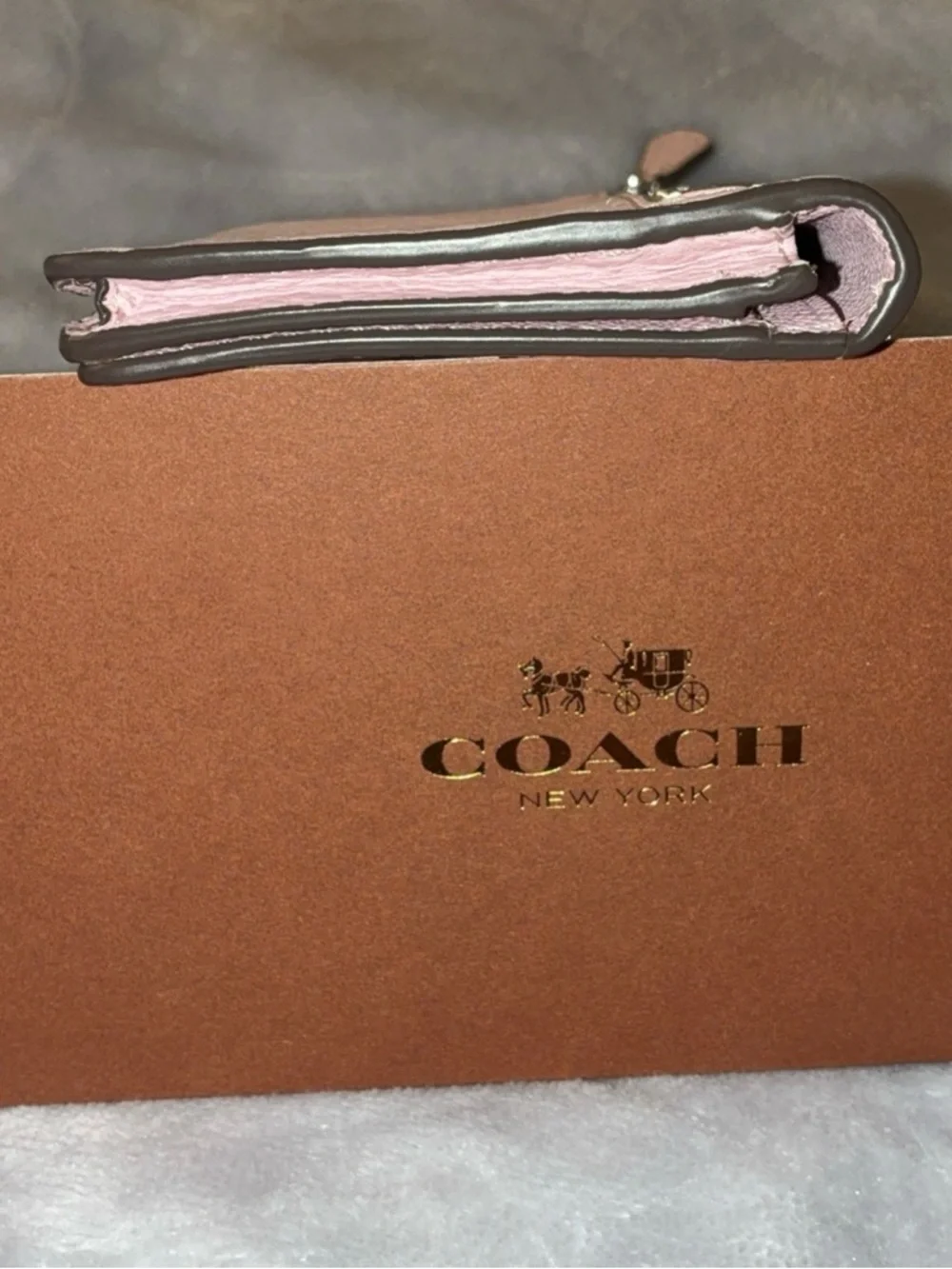 Coach Pink Leather Snap Slim Wallet With Silver Hardware & Unbranded Charm - Picture 5 of 11